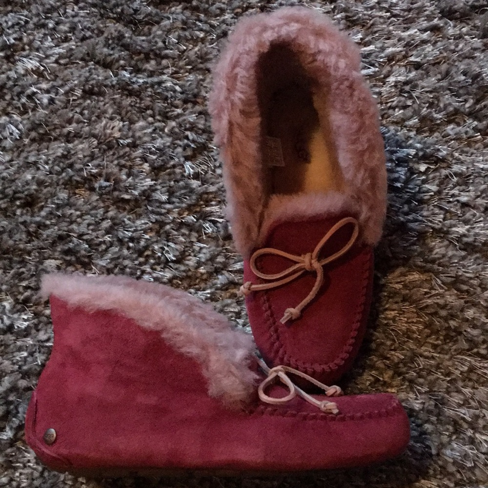 UGG Moccasin